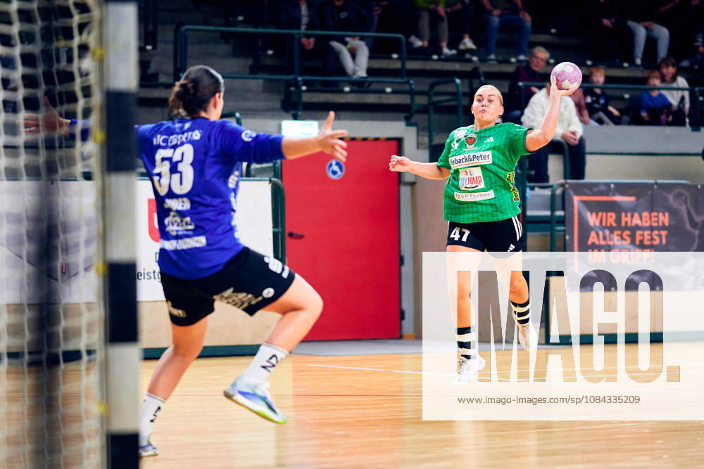Kerstin Sander (SG Nuertingen-Zizishausen, 53), ANOUK NIEUWENWEG (Fuechse Berlin, 47), GER, 2. Handball - Bundesliga Frauen, Fuechse Berlin vs. SG Nuertingen-Zizishausen, Saison 2026 27, 5. Spieltag, 10.10.2026 GER, 2. Handball - Bundesliga Frauen, Fuechse Berlin vs. SG Nuertingen-Zizishausen, Saison 2026 27, 5. Spieltag, 10.10.2026 Berlin