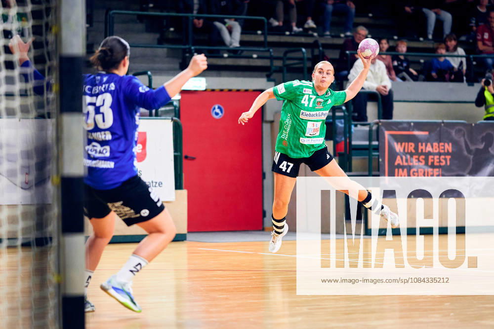 Kerstin Sander (SG Nuertingen-Zizishausen, 53), ANOUK NIEUWENWEG (Fuechse Berlin, 47), GER, 2. Handball - Bundesliga Frauen, Fuechse Berlin vs. SG Nuertingen-Zizishausen, Saison 2026 27, 5. Spieltag, 10.10.2026 GER, 2. Handball - Bundesliga Frauen, Fuechse Berlin vs. SG Nuertingen-Zizishausen, Saison 2026 27, 5. Spieltag, 10.10.2026 Berlin