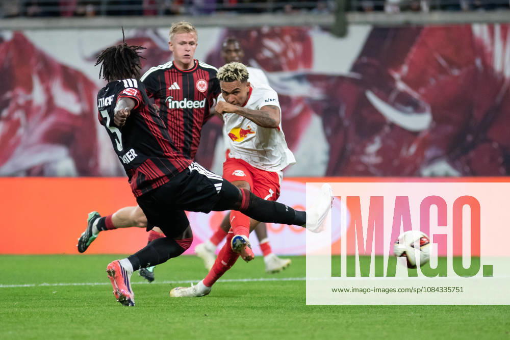 1. Fußball Bundesliga: RB Leipzig - Eintracht Frankfurt; 10.10.2026 Antonio Nusa (7, RB Leipzig) erzielt das Tor zum 5:0. LEIPZIG, DEUTSCHLAND - OCTOBER 10: Bundesliga-Spiel RB Leipzig - Eintracht Frankfurt in der Red Bull Arena am 5. Spieltag der 1. Bundesliga am October 10, 2026 in Leipzig, Deutschland. DFL REGULATIONS PROHIBIT ANY USE OF PHOTOGRAPHS AS IMAGE SEQUENCES AND OR QUASI-VIDEO.