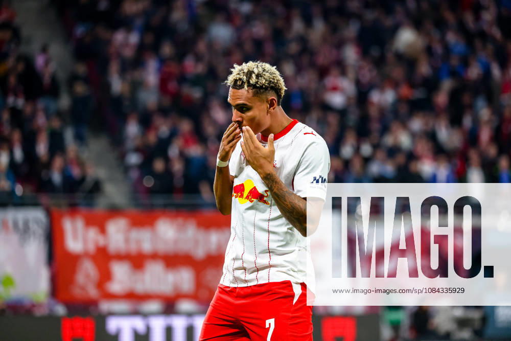 Antonio Nusa (RB Leipzig, 07) Jubel, Torjubel, jubelt ueber Tor zum 5:0, Luftkuesse, GER, RB Leipzig vs. Eintracht Frankfurt, Fussball, 1. Bundesliga Herren, 5. Spieltag, Spielzeit 2026 2027, 10.10.2026 DFL regulations prohibit any use of photographs as image sequences and or quasi-video. GER, RB Leipzig vs. Eintracht Frankfurt, Fussball, 1. Bundesliga Herren, 5. Spieltag, Spielzeit 2026 2027, 10.10.2026 Leipzig