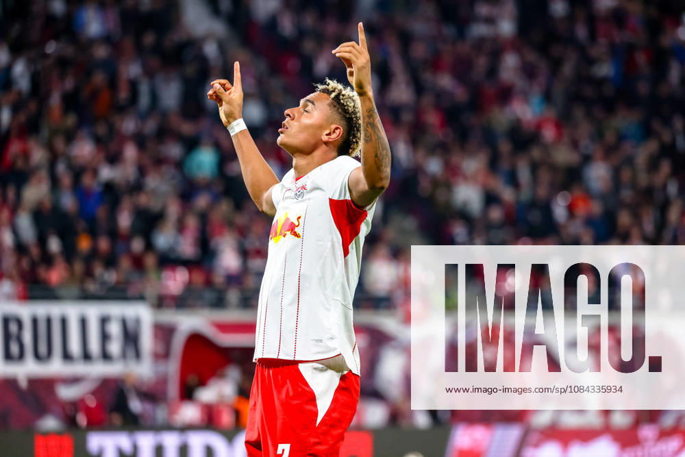 Antonio Nusa (RB Leipzig, 07) Jubel, Torjubel, jubelt ueber Tor zum 5:0, zeigt zum Himmel, GER, RB Leipzig vs. Eintracht Frankfurt, Fussball, 1. Bundesliga Herren, 5. Spieltag, Spielzeit 2026 2027, 10.10.2026 DFL regulations prohibit any use of photographs as image sequences and or quasi-video. GER, RB Leipzig vs. Eintracht Frankfurt, Fussball, 1. Bundesliga Herren, 5. Spieltag, Spielzeit 2026 2027, 10.10.2026 Leipzig