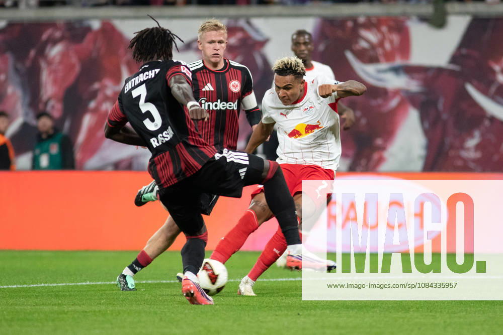 1. Fußball Bundesliga: RB Leipzig - Eintracht Frankfurt; 10.10.2026 Antonio Nusa (7, RB Leipzig) erzielt das Tor zum 5:0. LEIPZIG, DEUTSCHLAND - OCTOBER 10: Bundesliga-Spiel RB Leipzig - Eintracht Frankfurt in der Red Bull Arena am 5. Spieltag der 1. Bundesliga am October 10, 2026 in Leipzig, Deutschland. DFL REGULATIONS PROHIBIT ANY USE OF PHOTOGRAPHS AS IMAGE SEQUENCES AND OR QUASI-VIDEO.