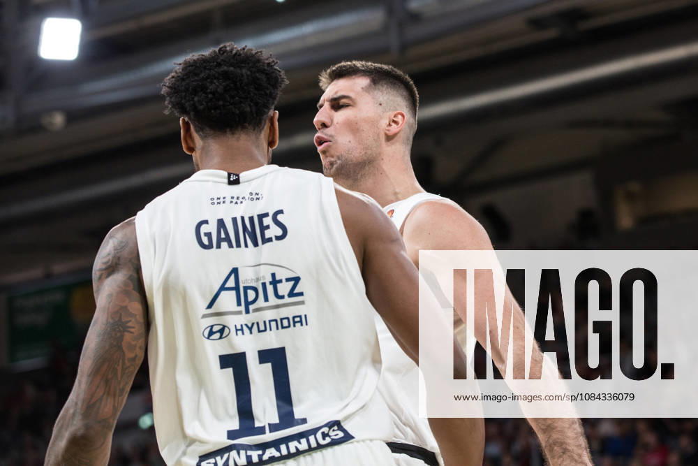 Bamberg, Deutschland 10. Oktober 2026: easyCredit BBL - 2026 2027 - 5. Spieltag - BMA365 Bamberg Baskets gegen Syntainics MBC Im Bild: Jure Planinic (MBC Weißenfels) jubelt Brose Arena Bayern