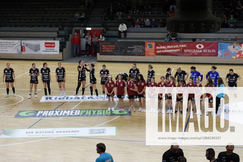 2026_10_10, Reinickendorfer Füchse Frauen-SG Nürtingen-Zizishausen, 5. Spieltag , 2. Bundesliga ,HBF,Handball, Sömmeringhalle Team SG Nürtlingen vor dem Spiel Berlin Berlin Germany