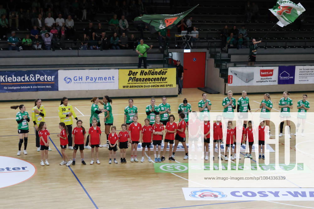 2026_10_10, Reinickendorfer Füchse Frauen-SG Nürtingen-Zizishausen, 5. Spieltag , 2. Bundesliga ,HBF,Handball, Sömmeringhalle Team Füchse vor dem Spiel Berlin Berlin Germany
