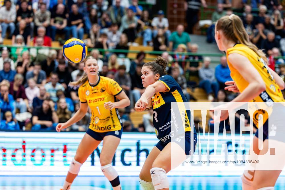 GER, Volleyball, Dekra 1.Bl, Frauen, Saison 26 27, Haputrunde, VfB Suhl Lotto Thueringen - Skurios Volleys Borken Emma Sambale (VfB Suhl Lotto Thueringen) 98527 Suhl Sporthalle Wolfsgrube Thüringen Deutschland