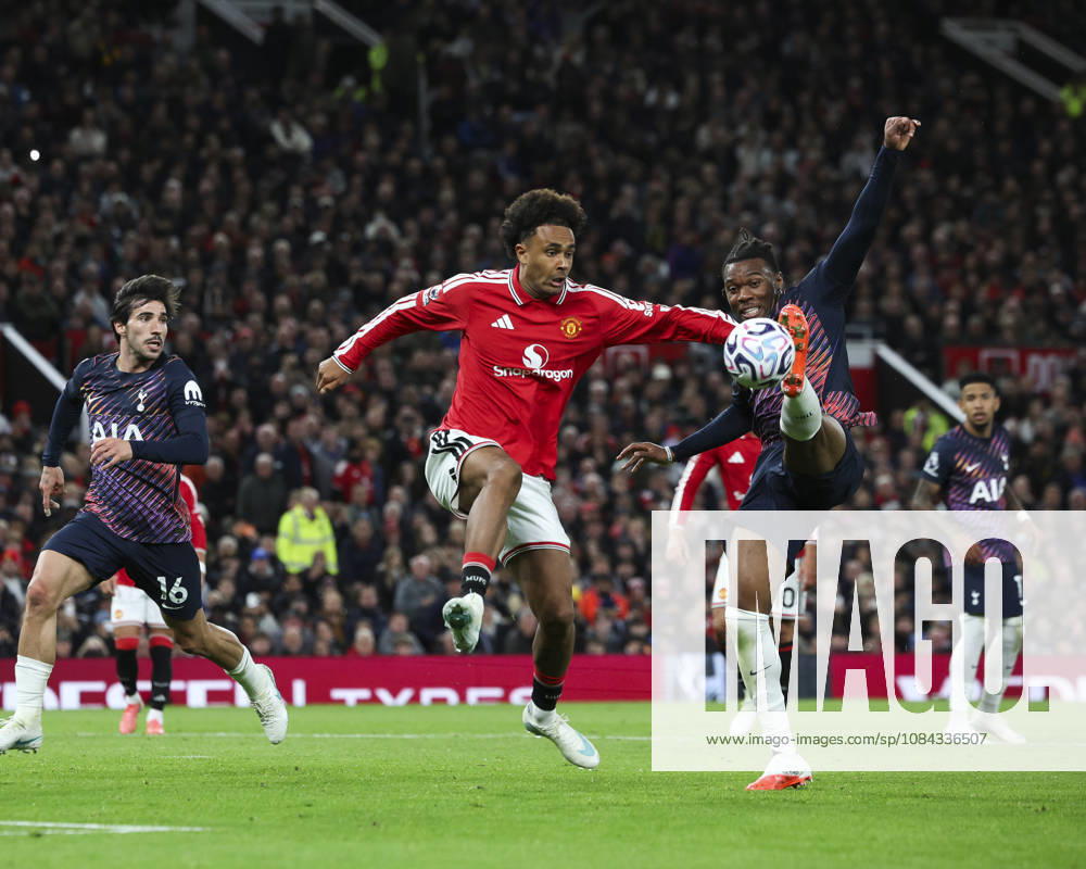 Liverpool v Manchester City, FA Premier League 10.10.26 Liverpool v Manchester City, FA Premier League Bradley Ormesher The Times Joshua Zirkzee of Manchester United, ManU and Destiny Udogie of Tottenham
