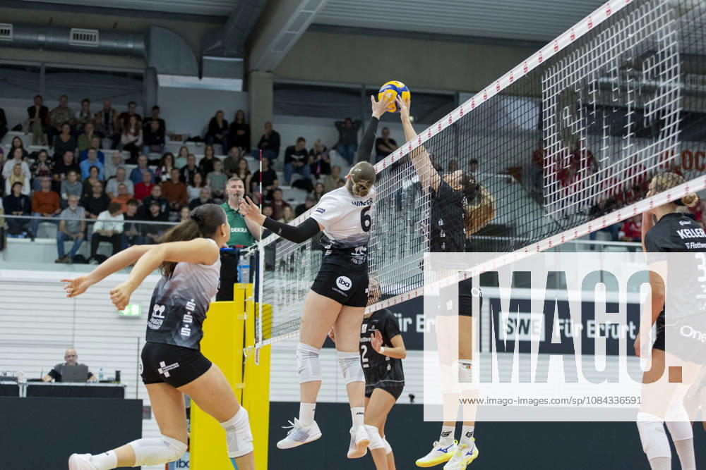 DEKRA 1. Bundesliga Frauen: Schwarz-Weiss Erfurt vs. Rote Raben Vilsbiburg; Erfurt; 10.10.2026 Larissa Winter ( 6; Schwarz-Weiss Erfurt) gegen Amanda Cavalcanti ( 14; Rote Raben Vilsbiburg) DEKRA 1. Bundesliga Frauen: Schwarz-Weiss Erfurt vs. Rote Raben Vilsbiburg; Riethsporthalle Erfurt