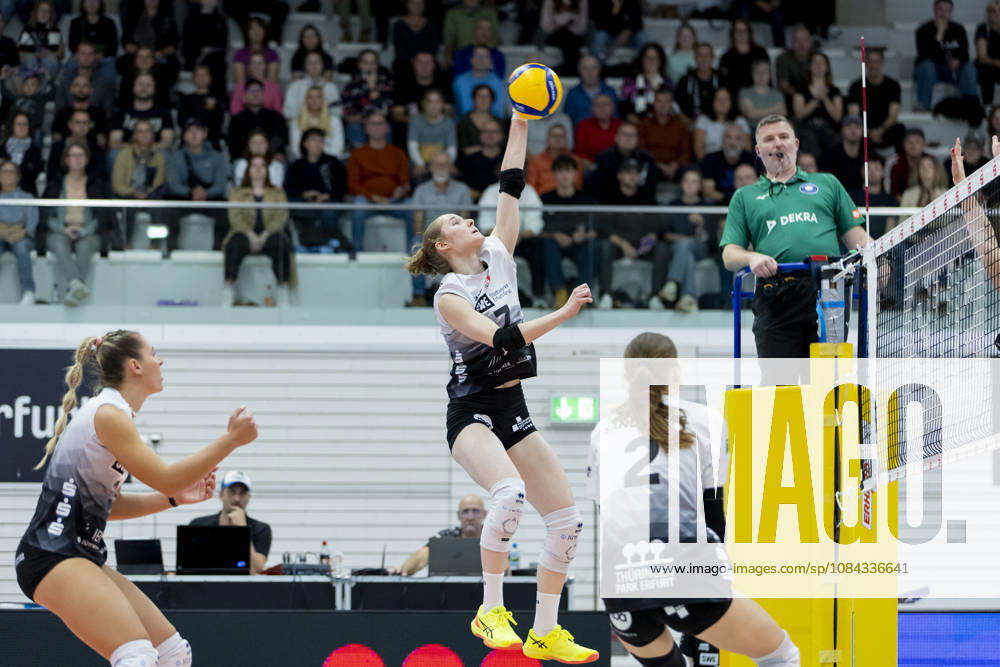 DEKRA 1. Bundesliga Frauen: Schwarz-Weiss Erfurt vs. Rote Raben Vilsbiburg; Erfurt; 10.10.2026 Teresa Ziegenbalg ( 7; Schwarz-Weiss Erfurt) DEKRA 1. Bundesliga Frauen: Schwarz-Weiss Erfurt vs. Rote Raben Vilsbiburg; Riethsporthalle Erfurt