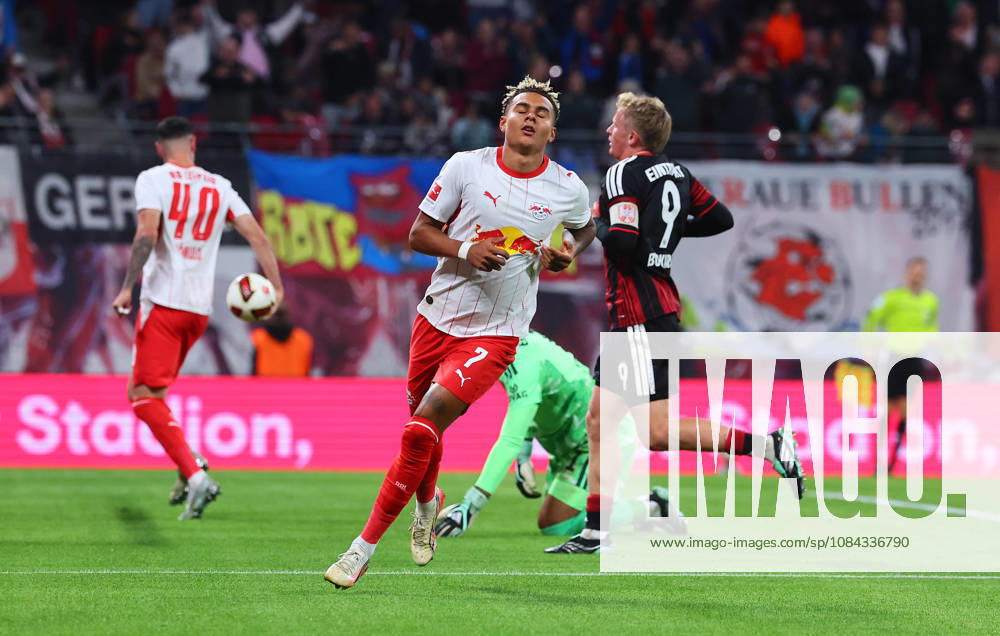 RB Leipzig - Frankfurt Bundesliga Leipzig, 10.10.2026, Red Bull Arena, Fussball, Bundesliga, Spieltag 5 , RB Leipzig vs. SG Eintracht Frankfurt , Tor für Leipzig zum5:0. Im Bild: Torschütze Antonio Nusa (7, RB Leipzig), Torjubel. ,
