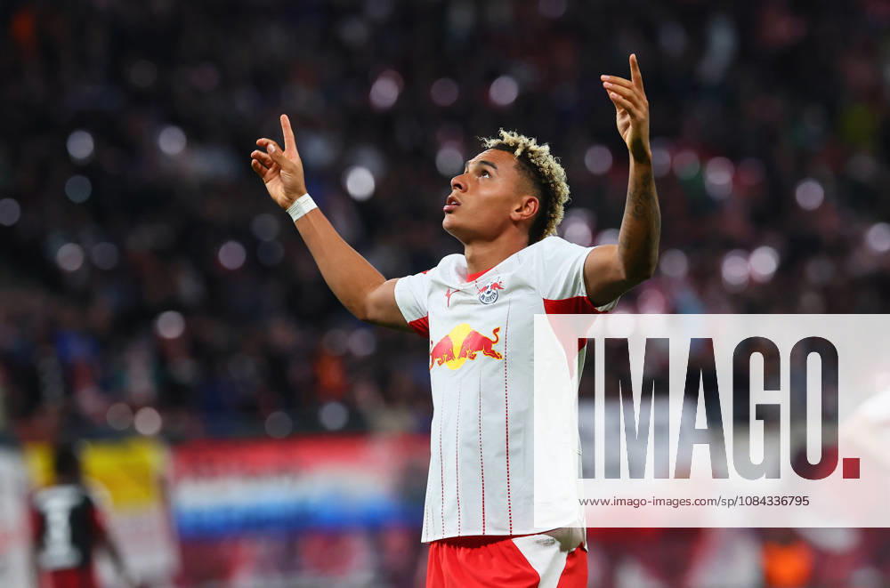RB Leipzig - Frankfurt Bundesliga Leipzig, 10.10.2026, Red Bull Arena, Fussball, Bundesliga, Spieltag 5 , RB Leipzig vs. SG Eintracht Frankfurt , Tor für Leipzig zum5:0. Im Bild: Torschütze Antonio Nusa (7, RB Leipzig), Torjubel. ,