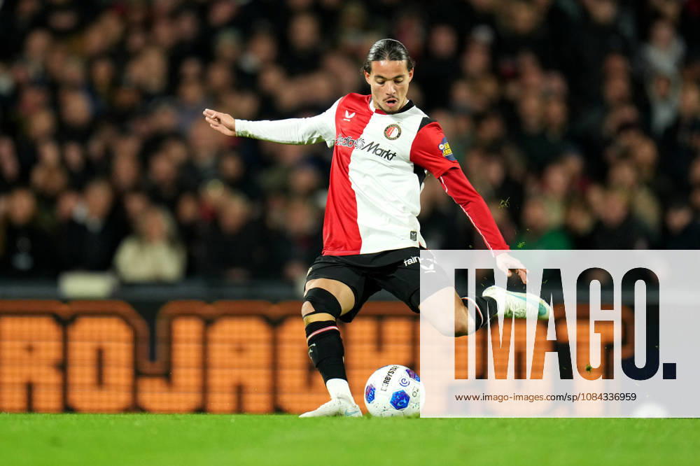 Eredivisie: Feyenoord Rotterdam v AZ Alkmaar Rotterdam - Anis Hadj Moussa of Feyenoord Rotterdam shoots during the eigth competition round of the 2026 2027 Eredivisie season. The match is set between Feyenoord Rotterdam and AZ Alkmaar at Stadion Feijenoord on 10 October 2026 in Rotterdam, Netherlands. (Hero Images Yannick Verhoeven)