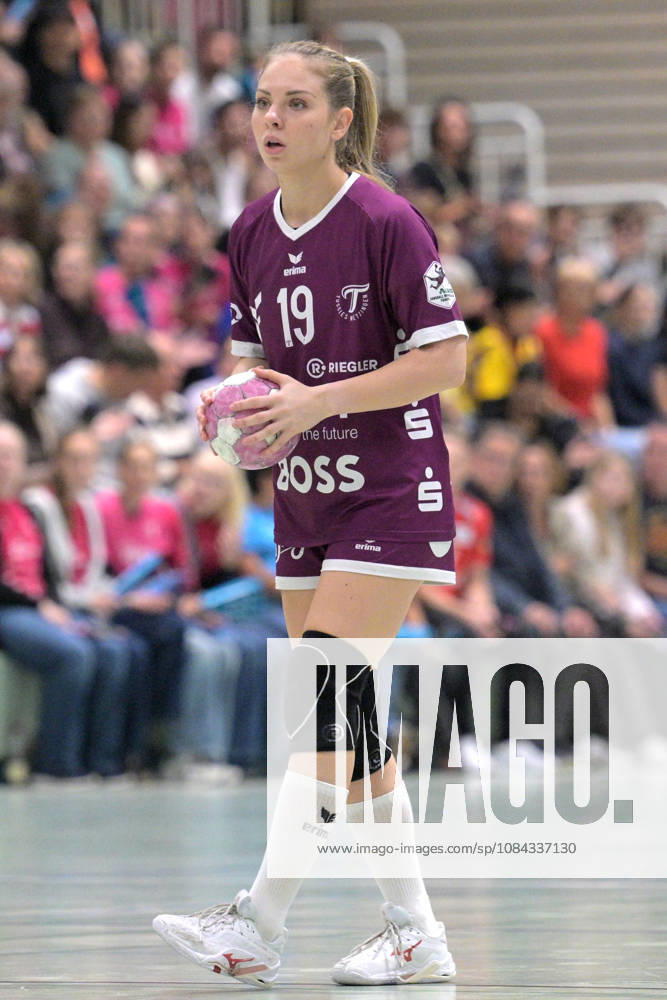 Johanna Farkas (TusSies Metzingen, 19) am Ball TusSies Metzingen vs. SCM Ramnicu Valcea, Handball, EHF, Europa Leauge Qualifikation Rueckspiel, Saison 2026 2027, 10.10.2026 TusSies Metzingen vs. SCM Ramnicu Valcea, Handball, EHF, Europa Leauge Qualifikation Rueckspiel, Saison 2026 2027, 10.10.2026 Metzingen