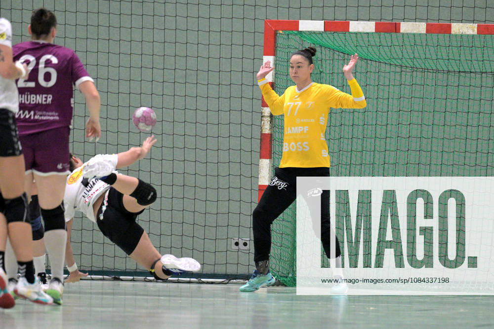 Sara Suba (TusSies Metzingen, 77) im Tor gegen Maria Schmidt Lykkegaard (SCM Ramnicu Valcea, 18) TusSies Metzingen vs. SCM Ramnicu Valcea, Handball, EHF, Europa Leauge Qualifikation Rueckspiel, Saison 2026 2027, 10.10.2026 TusSies Metzingen vs. SCM Ramnicu Valcea, Handball, EHF, Europa Leauge Qualifikation Rueckspiel, Saison 2026 2027, 10.10.2026 Metzingen
