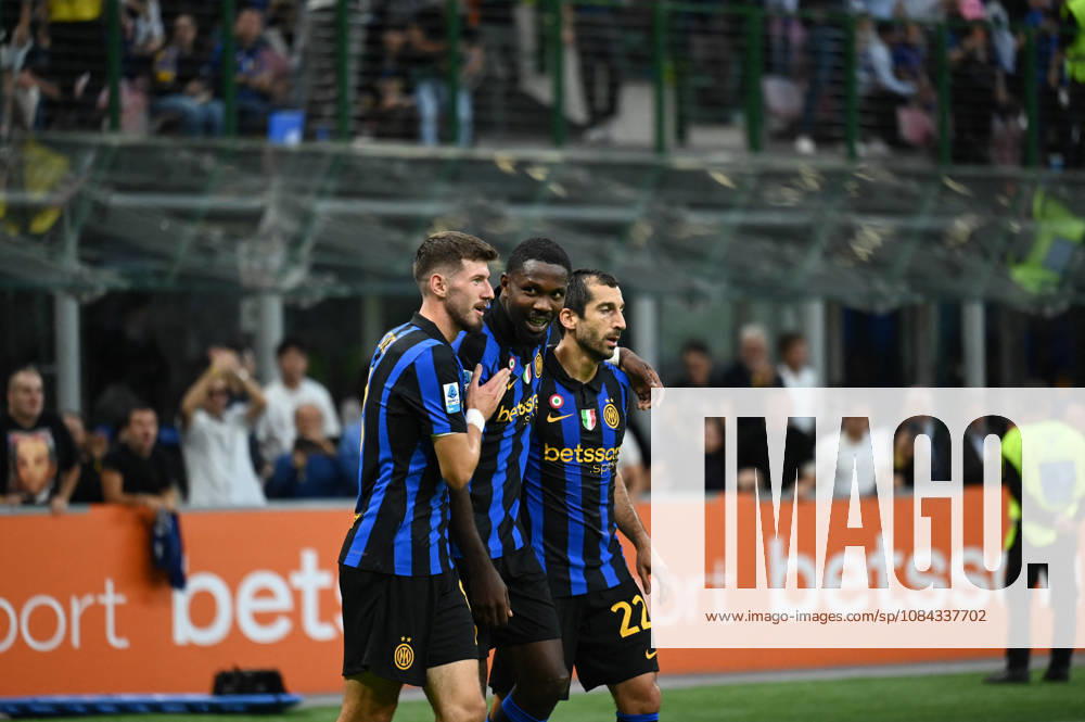 SOCCER - Serie A - Inter - FC Internazionale vs. Parma Calcio Photo by IPA ABACAPRESS.COM89513458 - Petar Su?ic, Marcus Thuram, and Henrikh Mkhitaryan during the Serie A match between FC Internazionale and Parma Calcio at Stadio Giuseppe Meazza in Milan, Italy, on October 10, 2026. Milan Italy