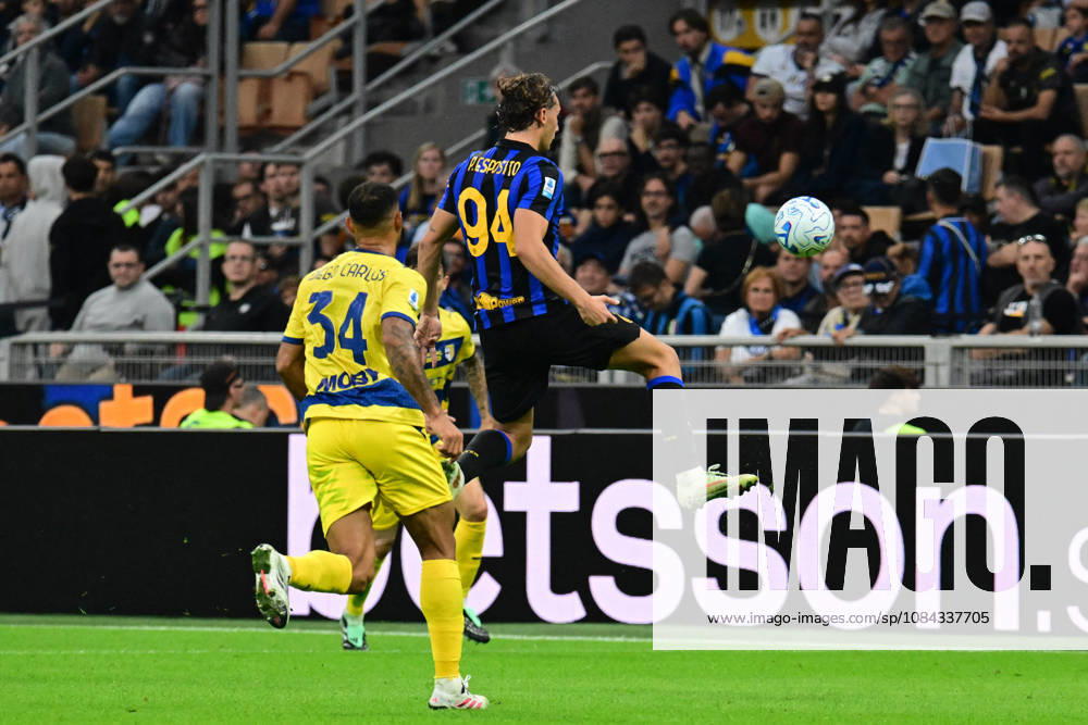 SOCCER - Serie A - Inter - FC Internazionale vs. Parma Calcio Photo by IPA ABACAPRESS.COM89513463 - Diego Carlos and Pio Esposito during the Serie A match between FC Internazionale and Parma Calcio at Stadio Giuseppe Meazza in Milan, Italy, on October 10, 2026. Milan Italy