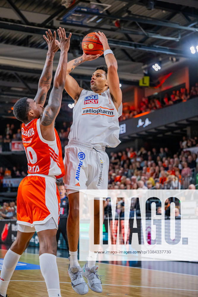 1. Basketball Bundesliga, easyCredit BBL, Saison 2026 2027, Herren, Hauptrunde, 5. Spieltag, 10.10.2026, RASTA Vechta - ratiopharm ulm Teo Milicic ( 4 - ratiopharm ulm) beim Jumpshot Vechta RASTA Dome Niedersachsen Deutschland