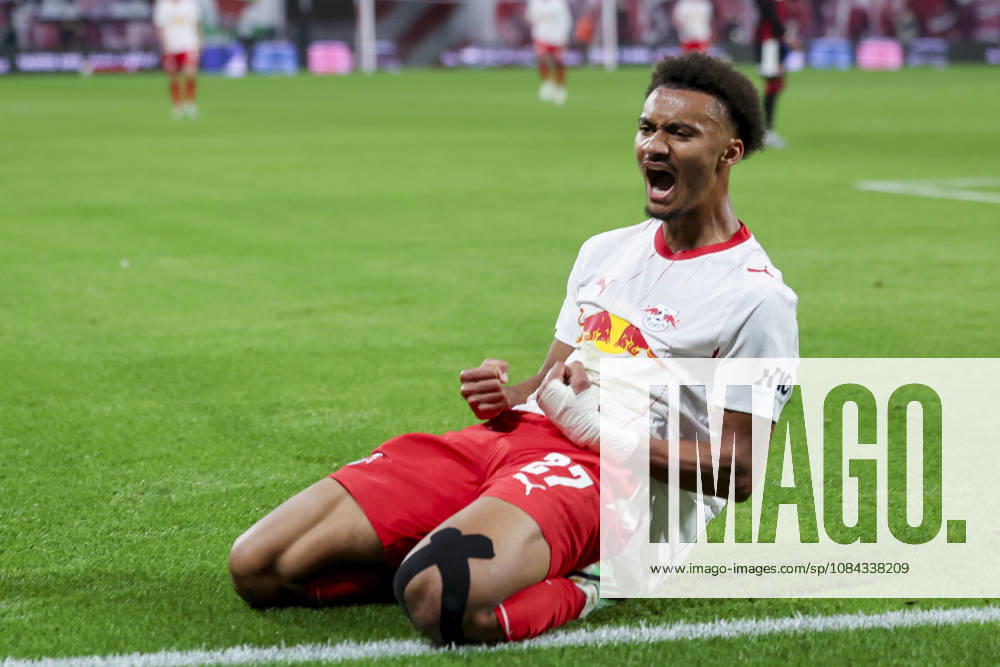 Tidiam Gomis (RB Leipzig) bejubelt seinen Treffer zum 6:0 waehrend des spiels der 1. Bundesliga zwischen RB Leipzig und Eintracht Frankfurt, Red Bull Arena am 10. October 2026 in Leipzig, Deutschland. (Foto von Marco Steinbrenner DeFodi Images) +++ Tidiam Gomis (RB Leipzig) celebrates after scoring his teams sixth Goal during the Bundesliga match between RB Leipzig and Eintracht Frankfurt at Red Bull Arena on October 10, 2026 in Leipzig, Germany. (Photo by Marco Steinbrenner DeFodi Images) DFB DFL REGULATIONS PROHIBIT ANY USE OF PHOTOGRAPHS AS IMAGE SEQUENCES AND OR QUASI-VIDEO. (Photo by Marco Steinbrenner DeFodi Images) -