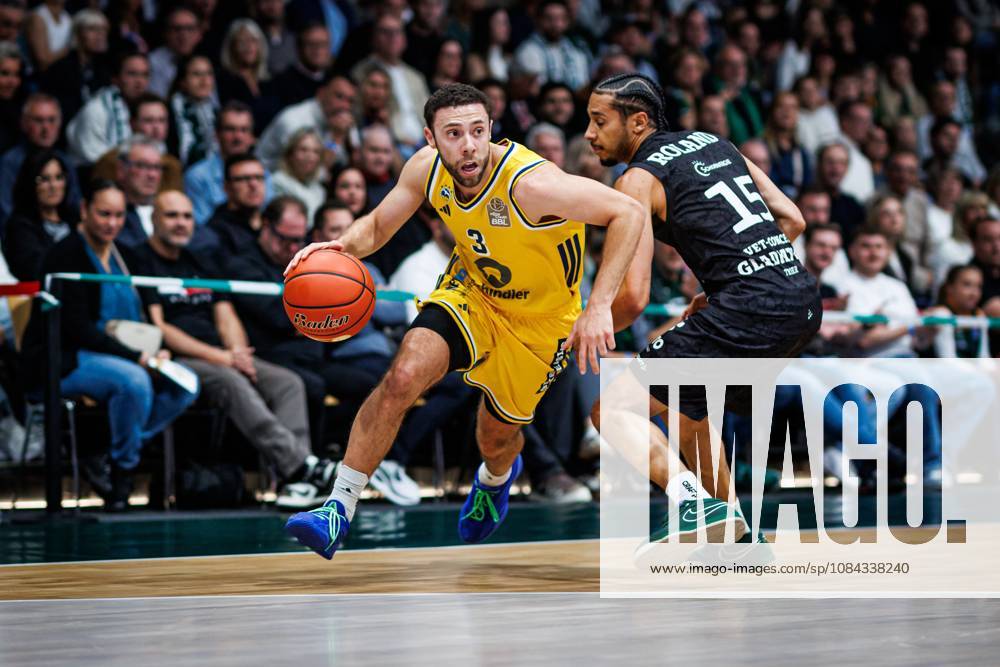 Jordan Ford (Alba Berlin) im Zweikampf mit Jordan Roland (Gladiators Trier), Aktion Action Vet Concept Gladiators Trier vs Alba Berlin, Basketball, easyCredit BBL, 5. Spieltag, Saison 2026 2027, 10.10.2026 Vet Concept Gladiators Trier vs Alba Berlin, Basketball, easyCredit BBL, 5. Spieltag, Saison 2026 2027