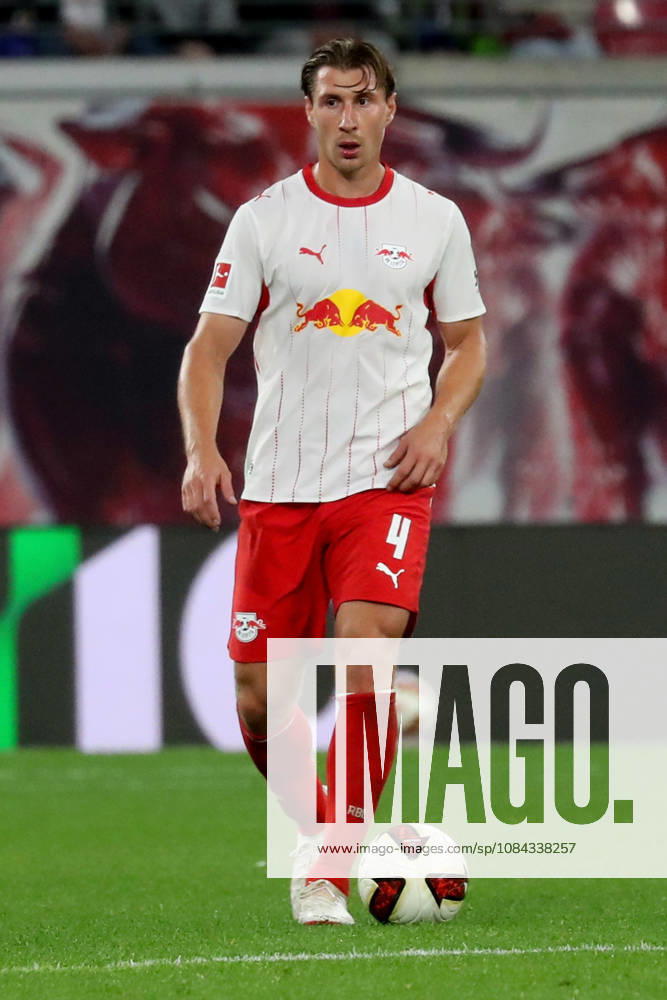 Fussball 1.Bundesliga, RB Leipzig - Eintracht Frankfurt v.l. Willi Orban (RB Leipzig) Freisteller Leipzig