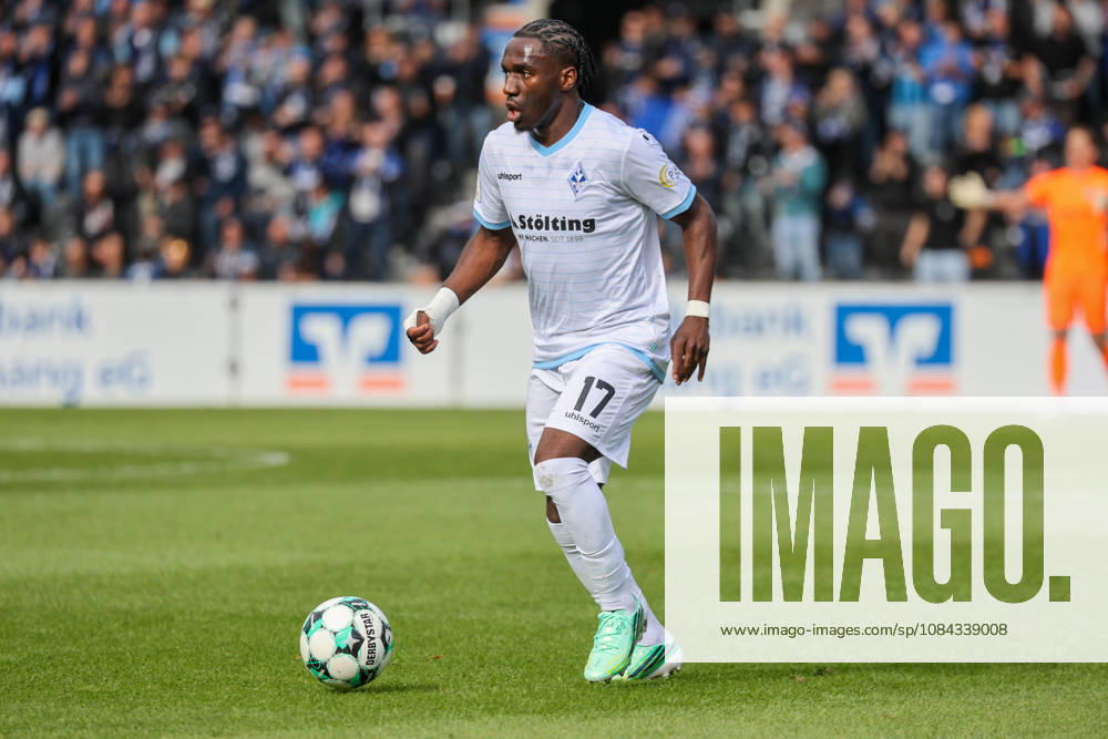 Darnell Keumo (SV Waldhof Mannheim, 17) Fussball: 3. Liga, 8. Spieltag, SG Sonnenhof Großaspach vs. SV Waldhof Mannheim am 10.10.2026 in Aspach-Großaspach (WIRmachenDRUCK Arena), Deutschland Aspach-Großaspach WIRmachenDRUCK Arena Deutschland