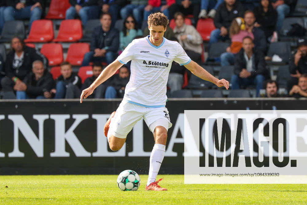 Maximilian Thalhammer (SV Waldhof Mannheim, 8) Fussball: 3. Liga, 8. Spieltag, SG Sonnenhof Großaspach vs. SV Waldhof Mannheim am 10.10.2026 in Aspach-Großaspach (WIRmachenDRUCK Arena), Deutschland Aspach-Großaspach WIRmachenDRUCK Arena Deutschland