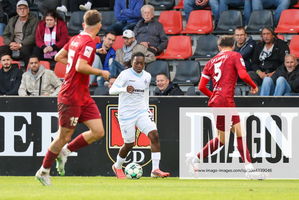 Nolan Muteba N Tumba (SV Waldhof Mannheim, 29) am Ball Fussball: 3. Liga, 8. Spieltag, SG Sonnenhof Großaspach vs. SV Waldhof Mannheim am 10.10.2026 in Aspach-Großaspach (WIRmachenDRUCK Arena), Deutschland Aspach-Großaspach WIRmachenDRUCK Arena Deutschland
