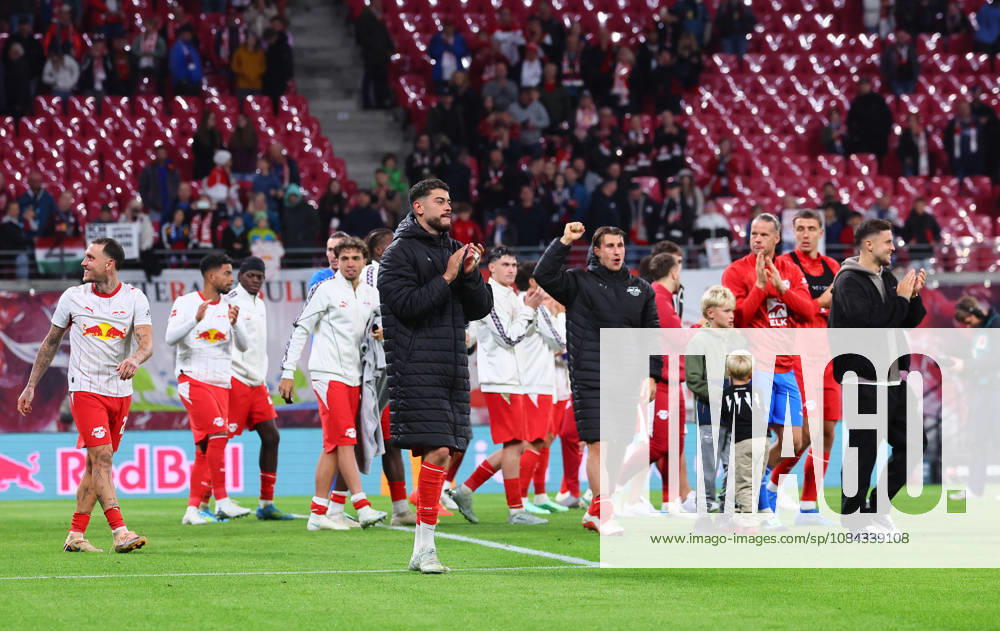 RB Leipzig - Frankfurt Bundesliga Leipzig, 10.10.2026, Red Bull Arena, Fussball, Bundesliga, Spieltag 5 , RB Leipzig vs. SG Eintracht Frankfurt 6:0 (4:0) , Im Bild: RB Leipzig Schlussjubel ,