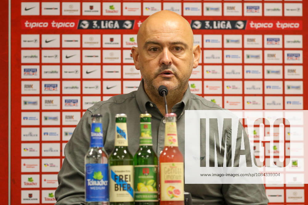 Rui Mota (Cheftrainer SV Waldhof Mannheim) Pressekonferenz nach dem Spiel Fussball: 3. Liga, 8. Spieltag, SG Sonnenhof Großaspach vs. SV Waldhof Mannheim am 10.10.2026 in Aspach-Großaspach (WIRmachenDRUCK Arena), Deutschland Aspach-Großaspach WIRmachenDRUCK Arena Deutschland
