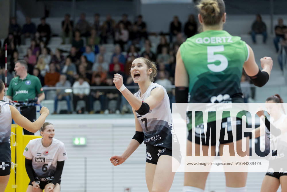 DEKRA 1. Bundesliga Frauen: Schwarz-Weiss Erfurt vs. Rote Raben Vilsbiburg; Erfurt; 10.10.2026 Teresa Ziegenbalg ( 7; Schwarz-Weiss Erfurt) DEKRA 1. Bundesliga Frauen: Schwarz-Weiss Erfurt vs. Rote Raben Vilsbiburg; Riethsporthalle Erfurt