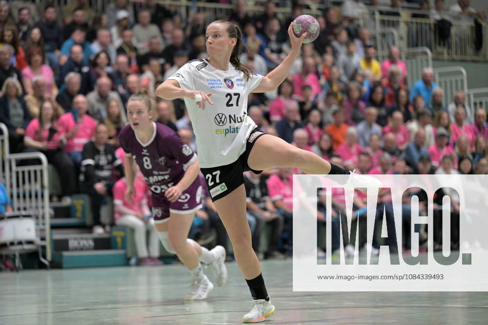Julia Maidhof (SCM Ramnicu Valcea, 27) beim 7-Meter TusSies Metzingen vs. SCM Ramnicu Valcea, Handball, EHF, Europa Leauge Qualifikation Rueckspiel, Saison 2026 2027, 10.10.2026 TusSies Metzingen vs. SCM Ramnicu Valcea, Handball, EHF, Europa Leauge Qualifikation Rueckspiel, Saison 2026 2027, 10.10.2026 Metzingen