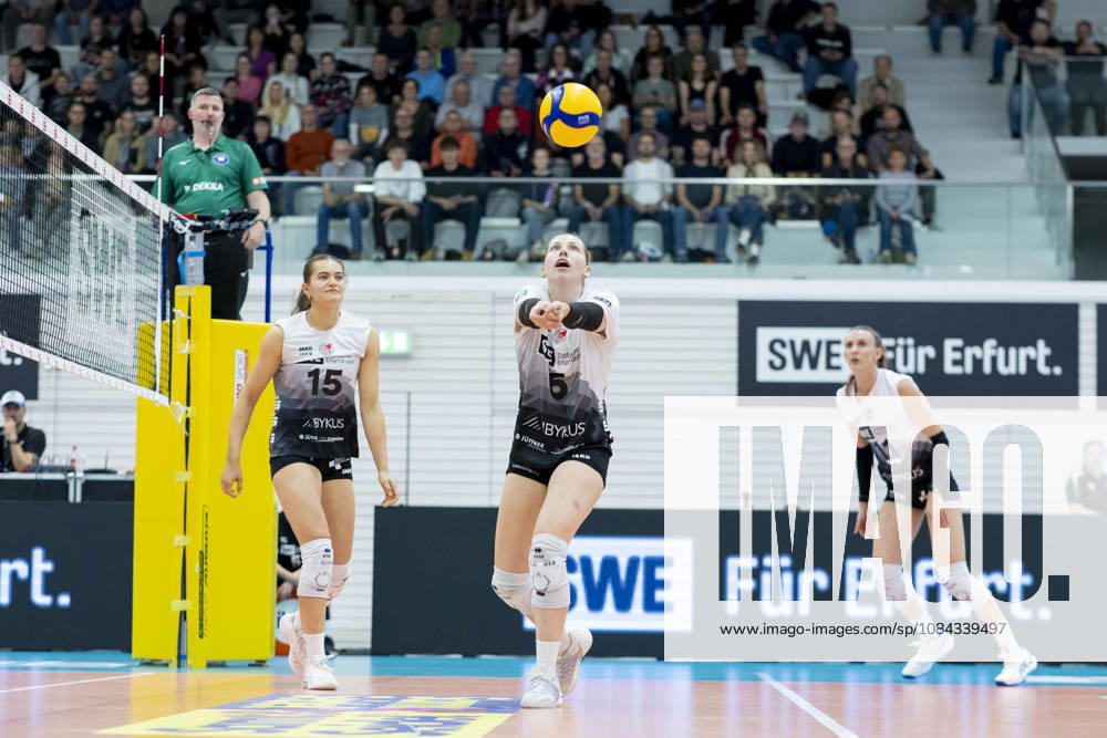 DEKRA 1. Bundesliga Frauen: Schwarz-Weiss Erfurt vs. Rote Raben Vilsbiburg; Erfurt; 10.10.2026 Larissa Winter ( 6; Schwarz-Weiss Erfurt) DEKRA 1. Bundesliga Frauen: Schwarz-Weiss Erfurt vs. Rote Raben Vilsbiburg; Riethsporthalle Erfurt