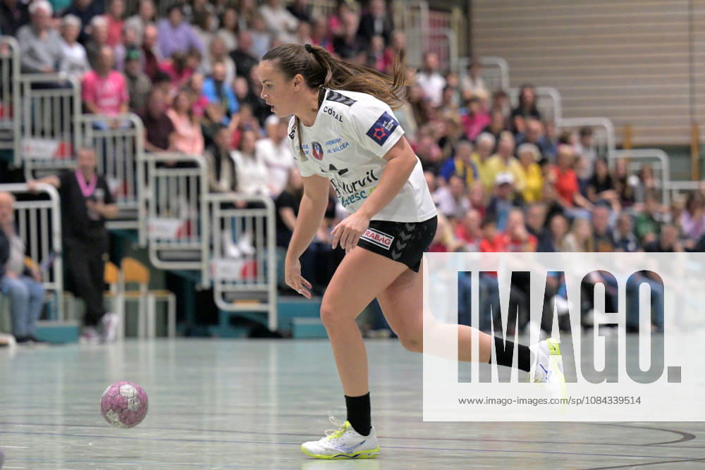 Inger Smits (SCM Ramnicu Valcea, 10) am Ball TusSies Metzingen vs. SCM Ramnicu Valcea, Handball, EHF, Europa Leauge Qualifikation Rueckspiel, Saison 2026 2027, 10.10.2026 TusSies Metzingen vs. SCM Ramnicu Valcea, Handball, EHF, Europa Leauge Qualifikation Rueckspiel, Saison 2026 2027, 10.10.2026 Metzingen