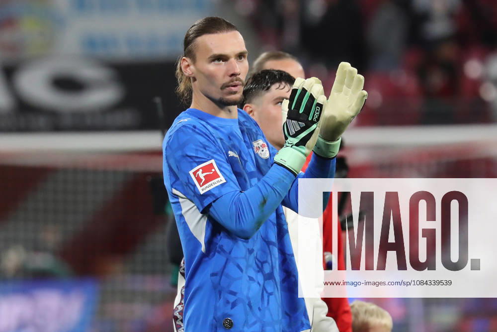 Fussball 1.Bundesliga, RB Leipzig - Eintracht Frankfurt v.l. Maarten Vandevoordt (RB Leipzig) Leipzig