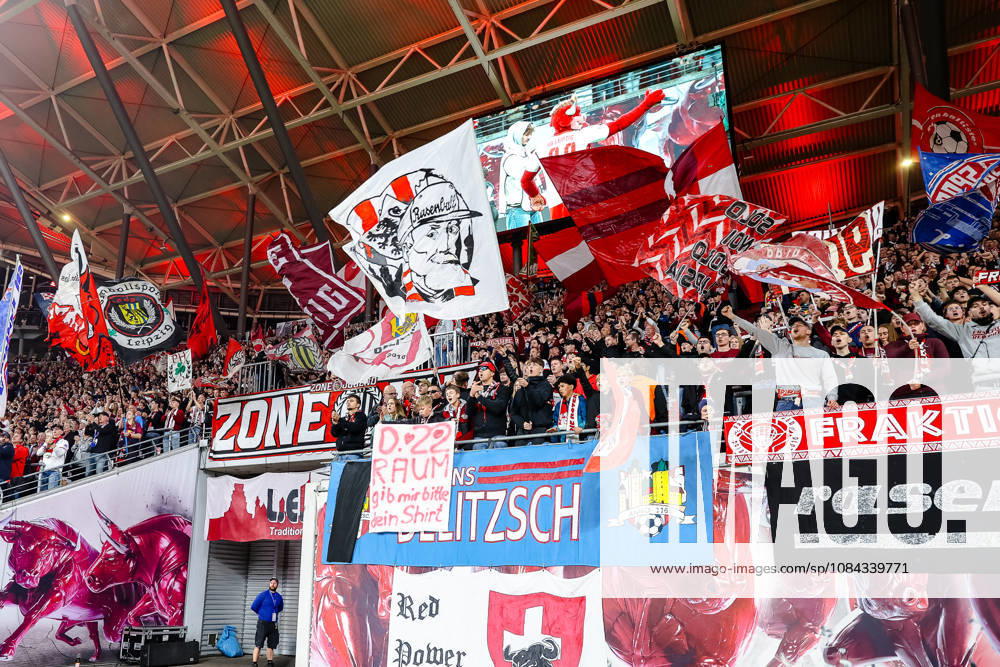 Leipziger Fankurve mit Fahnen, Jubel Freude nach dem Sieg, Endstand 6:0, GER, RB Leipzig vs. Eintracht Frankfurt, Fussball, 1. Bundesliga Herren, 5. Spieltag, Spielzeit 2026 2027, 10.10.2026 DFL regulations prohibit any use of photographs as image sequences and or quasi-video. GER, RB Leipzig vs. Eintracht Frankfurt, Fussball, 1. Bundesliga Herren, 5. Spieltag, Spielzeit 2026 2027, 10.10.2026 Leipzig