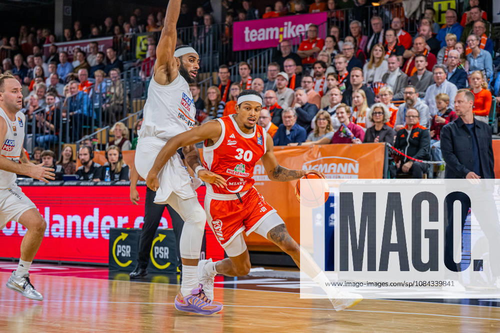 1. Basketball Bundesliga, easyCredit BBL, Saison 2026 2027, Herren, Hauptrunde, 5. Spieltag, 10.10.2026, RASTA Vechta - ratiopharm ulm Nelson Weidemann ( 30 - RASTA Vechta) in Aktion Vechta RASTA Dome Niedersachsen Deutschland