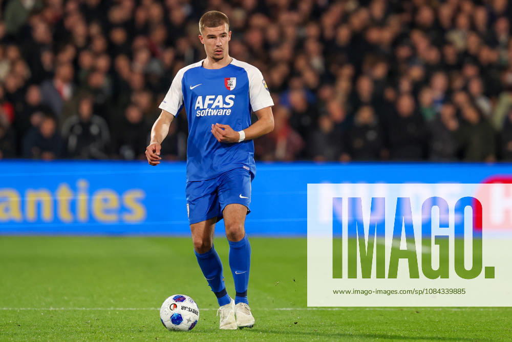 2026-10-10 Feyenoord v AZ Alkmaar - Dutch Eredivisie ROTTERDAM, NETHERLANDS - OCTOBER 10: Wouter Goes of AZ Alkmaar looks on during the Dutch Eredivisie match between Feyenoord and AZ Alkmaar at Stadion Feijenoord on October 10, 2026 in Rotterdam, Netherlands. Rotterdam Stadion Feijenoord Netherlands Content not available for redistribution in The Netherlands directly or indirectly through any third parties.