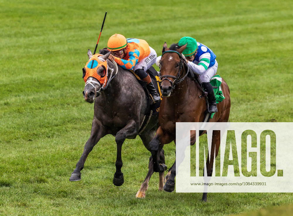 Merlin Monroan (6) ridden by Tyler Gaffalione wins an allowance on QEII GI Day on October 10, 2026. Candice Chavez Eclipse Sportswire CSM HORSE RACING 2026: QEII GI Day Keeneland OCT 10 - ZUMAcs17 20261010_faf_cs17_008