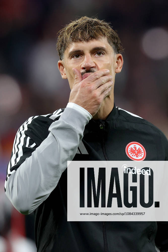 Fussball 1.Bundesliga, RB Leipzig - Eintracht Frankfurt v.l. Robin Koch (Eintracht Frankfurt) Enttäuscht, traurig, frustriert, ratlos, Leipzig
