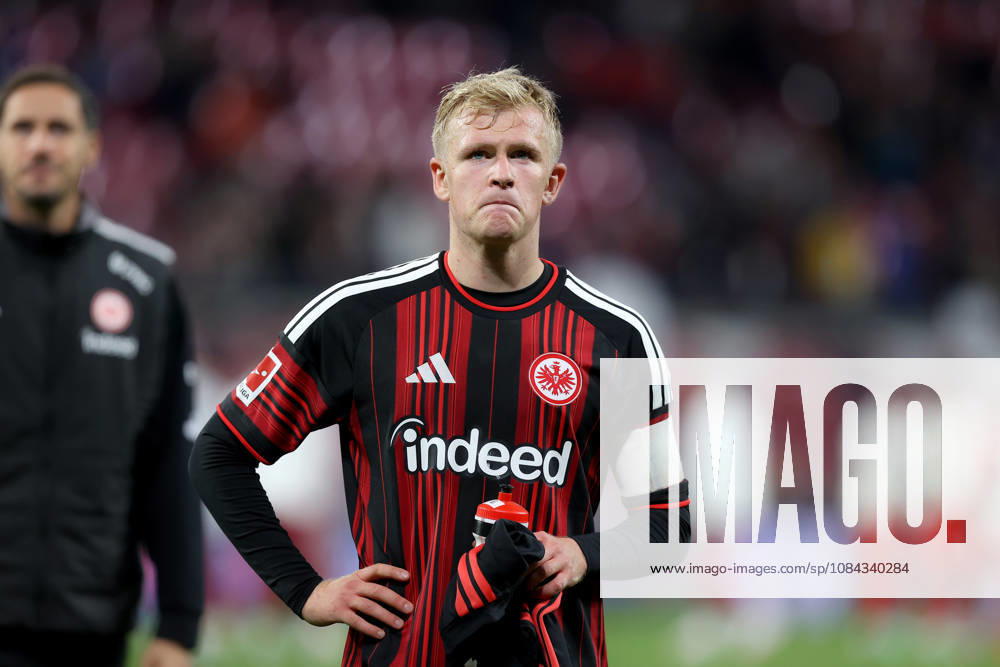 Fussball 1.Bundesliga, RB Leipzig - Eintracht Frankfurt v.l. Jonathan Jonny Burkardt (Eintracht Frankfurt) Enttäuscht, traurig, frustriert, ratlos, Leipzig