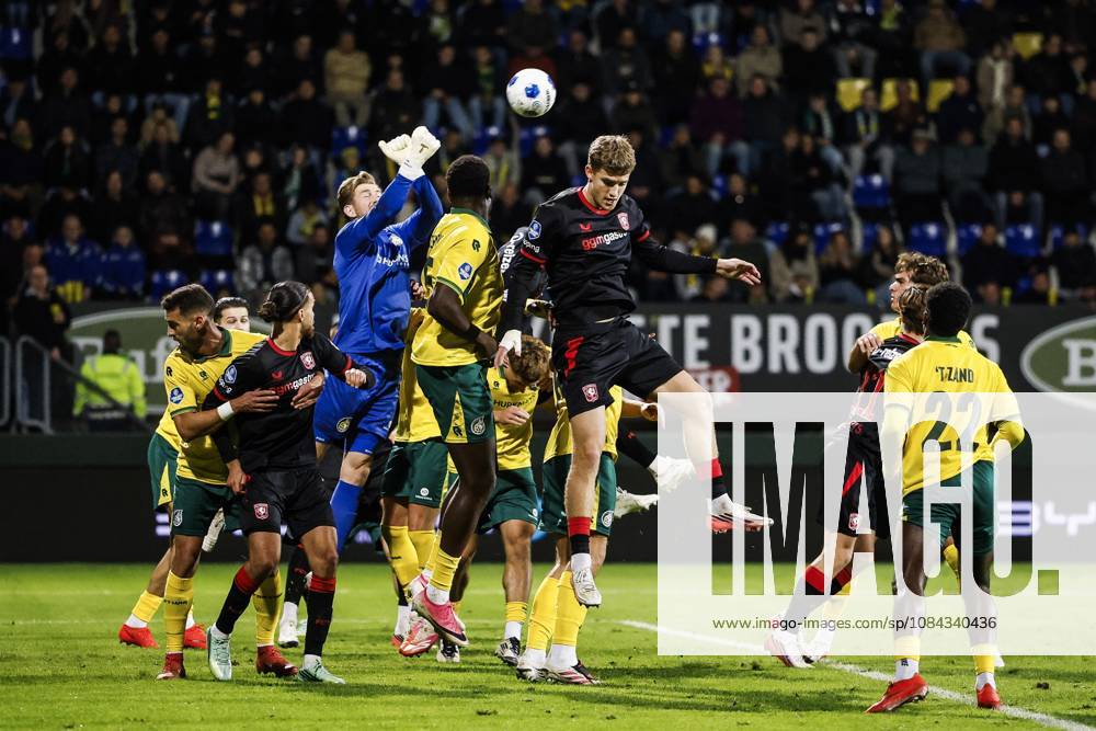 SITTARD - Fortuna Sittard goalkeeper Mattijs Branderhorst, Lequincio Zeefuik of Fortuna Sittard, Ruud Nijstad of FC Twente (lr) during the Dutch Eredivisie match between Fortuna Sittard and FC Twente at the Fortuna Sittard stadium on 10 October 2026 in Sittard, the Netherlands. IRIS VAN DEN BROEK ANP Eredivisie 2026 27 ANPxSportx IVx 572054136 originalFilename: 572054136