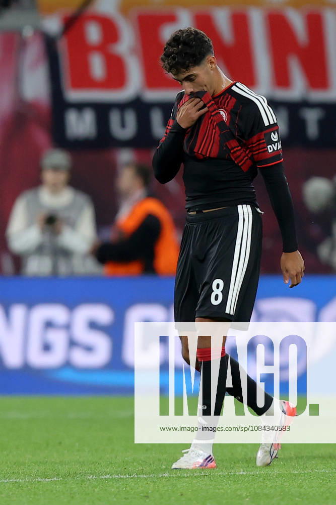 Fussball 1.Bundesliga, RB Leipzig - Eintracht Frankfurt v.l. Fares Chaibi (Eintracht Frankfurt) Enttäuscht, traurig, frustriert, ratlos, Leipzig