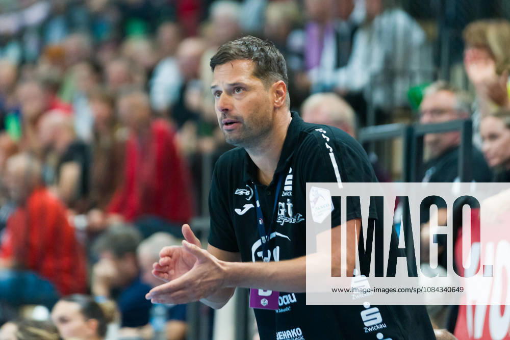 Trainer Norman Rentsch (Zwickau), SV Union Halle-Neustadt vs. BSV Sachsen Zwickau, Handball Bundesliga Frauen, 1. Bundesliga 5. Spieltag Saison 2026 27, 10.10.2026 Halle SWH Arena Sachsen-Anhalt Deutschland