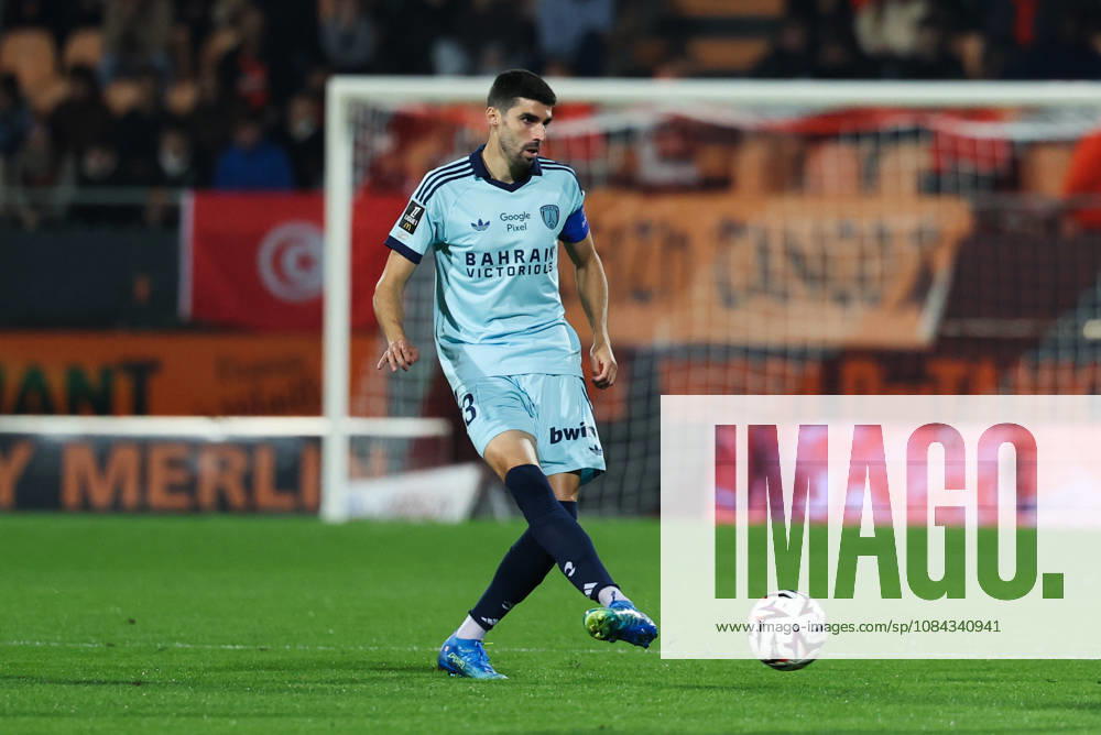 FC Lorient v Paris FC - Ligue 1 McDonald s 2026 2027 Pierre Lees-Melou of PARIS FC during Ligue 1 McDonald s match between Lorient and Paris at Stade Yves Allainmat on October 10, 2026 in Lorient, France. Lorient France