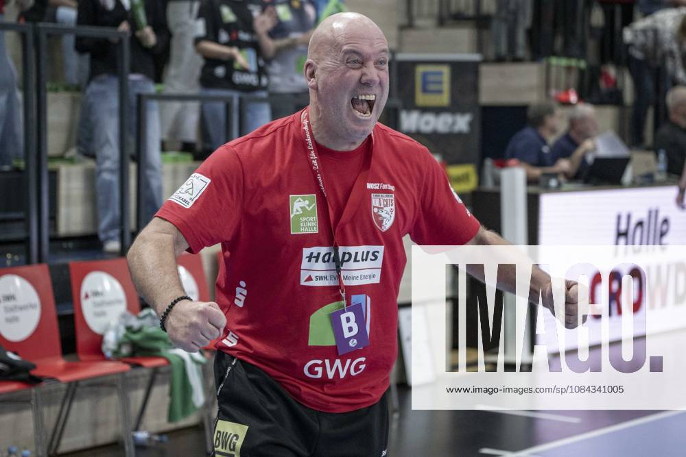 Alsco Handball Bundesliga Frauen, Saison 2026 2027 SV Union Halle-Neustadt vs.BSV Sachsen Zwickau Halle, Deutschland 09.September 2026: Im Bild:Trainer Pether Krautmeyer (Halle) Schlussjubel, Schlußjubel, Emotion, Freude, Mimik, starker Gesichtsausdruck, Emotion, Halle Saale SWH Arena Sachsen-Anhalt Deutschland