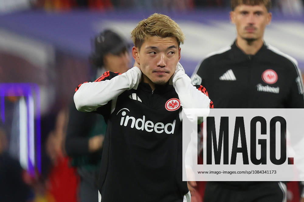 Fussball 1.Bundesliga, RB Leipzig - Eintracht Frankfurt v.l. Ritsu Doan (Eintracht Frankfurt) Enttäuscht, traurig, frustriert, ratlos, Leipzig