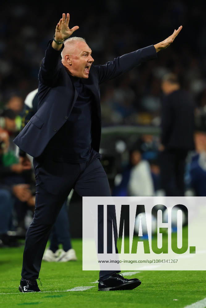Frosinone s head coach Massimiliano Alvini during the Serie A soccer match between Napoli and Frosinone at the Diego Armando Maradona Stadium in Naples, southern italy - Sunday , October 10, 2026. - Soccer .