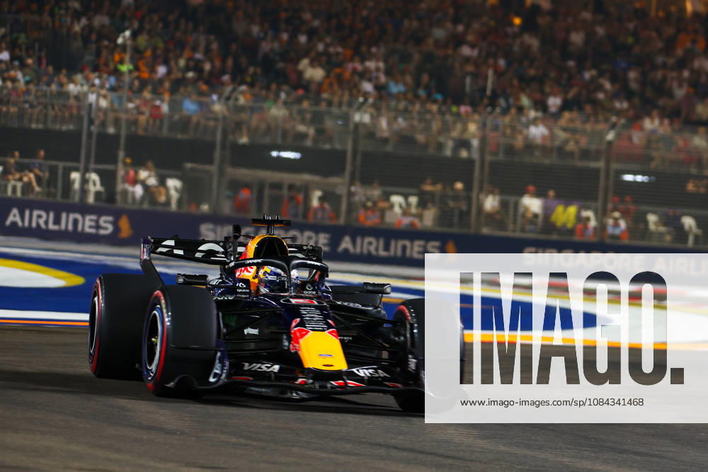 Formula 1 Singapore Grand Prix SINGAPORE - OCTOBER 10: Red Bull s driver Max Verstappen during the Qualifying Session at the Formula One Grand Prix of Singapore, at the Marina Bay Street Circuit in Singapore, on October 10, 2026. Daniel Ceng Anadolu Singapore Singapore. Editorial use only. Please get in touch for any other usage.