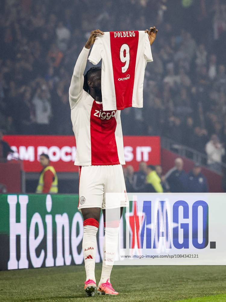 AMSTERDAM - Tolu Arokodare of Ajax celebrates his 1-0 with the shirt of the injured Kasper Dolberg during the Dutch Eredivisie match between AFC Ajax and NEC Nijmegen at the Johan Cruijff ArenA on October 10, 2026, in Amsterdam, the Netherlands. MAURICE VAN STEEN ANP Eredivisie 2026 27 ANPxSportx IVx 572057145 originalFilename: 572057145