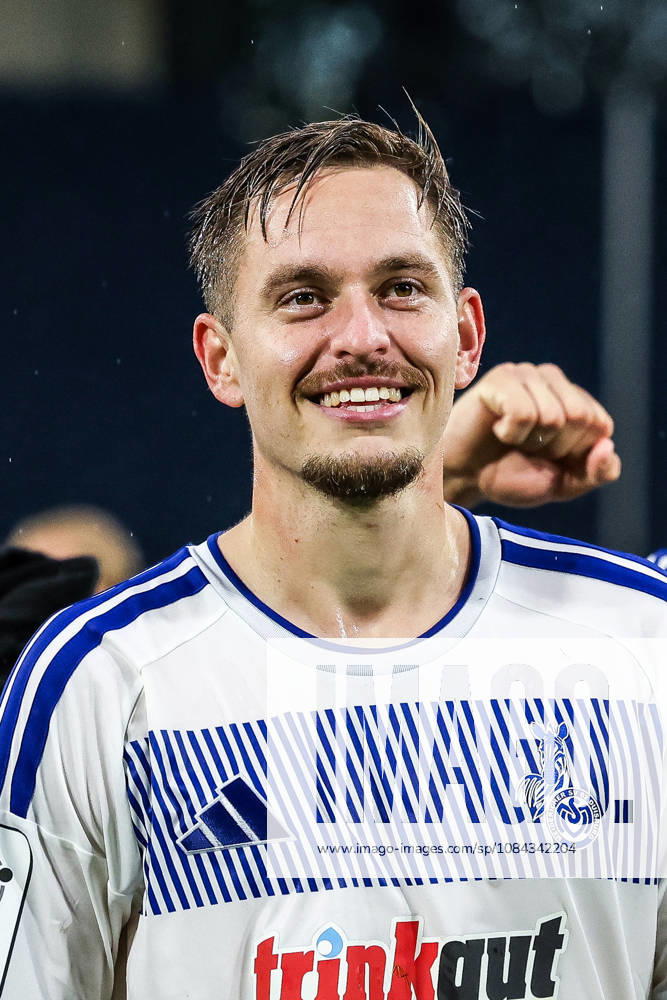 Fussball, 3.Liga Saison 2026 2027 8.Spieltag MSV Duisburg - TSG 1899 Hoffenheim II 10.10.2026, schauinsland-reisen-arena Aljaz Casar (MSV Duisburg, 8) Duisburg schauinsland-reisen-arena Nordrhein-Westfalen Deutschland